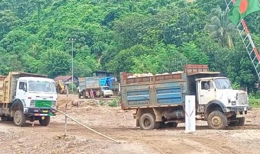 টোল আদায়ের নামে নৌপথে চাঁদাবাজি, পরিবহন ধর্মঘটের ডাক
