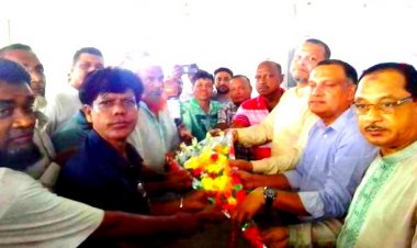 আওয়ামী লীগের ১০ নেতাকর্মীর বিএনপিতে যোগদান