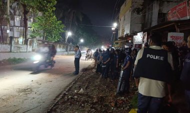 চবিতে ছাত্রলীগের সংঘর্ষ : ঘণ্টাব্যাপী হল তল্লাশি, আটক ৫