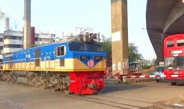 মহাখালীতে ট্রেনে কাটা পড়ে তিন পথশিশুর মৃত্যু