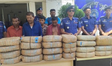 ব্রাহ্মণবাড়িয়ায় নৌকা থেকে ১০০ কেজি গাঁজাসহ গ্রেফতার ৪