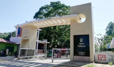 ছাত্রলীগের কাছে অসহায় চবি প্রশাসন