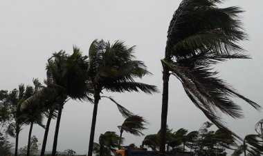 ৪৫ থেকে ৬০ কিলোমিটার বেগে ঝড়ের আভাস