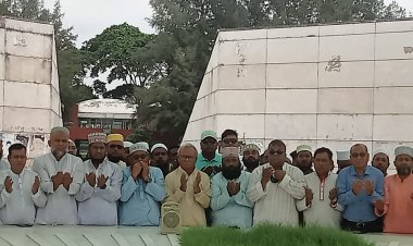 প্রধান বিচারপতিকে তরবারি দেয়াকে নজিরবিহীন বললেন রিজভী