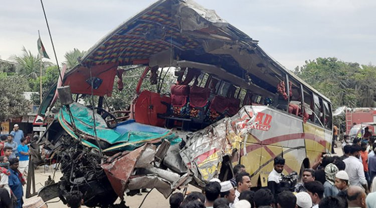 আগস্টে ৪৪১ সড়ক দুর্ঘটনায় নিহত ৪২৬, আহত ৭৯৩: যাত্রী কল্যাণ সমিতি