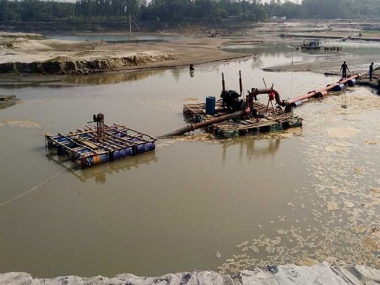 খননের ৮ বছরের মধ্যেই নাব্যতা হারিয়েছে ১২ নৌপথ 