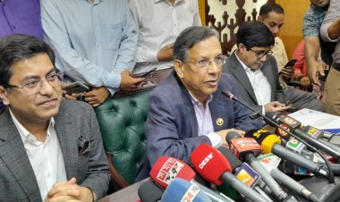 বিএনপির বক্তব্য মিথ্যা, খালেদার বিদেশে চিকিৎসা নিয়ে রাজনীতি হয়নি: আইনমন্ত্রী