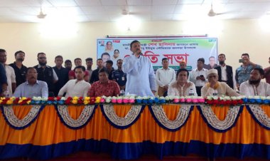 জামায়াত-বিএনপি ক্ষমতায় এলে কারো পিঠের চামড়া থাকবে না: লাবু চৌধুরী