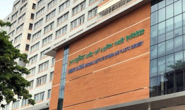 ওয়াসার লাইনে কাজ করার সময় গ্যাস লাইনে বিস্ফোরণ, দগ্ধ ৫