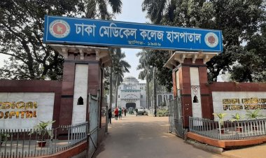 তেজগাঁওয়ে ট্রেনের ধাক্কায় অজ্ঞাতপরিচয় ব্যক্তি নিহত