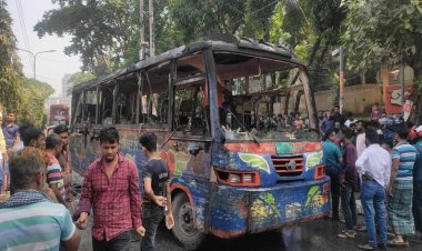 মোহাম্মদপুরে পরিস্থান ও স্বাধীন পরিবহনে আগুন