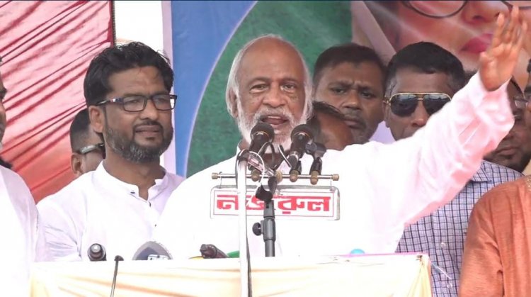 সরকারের পদত্যাগের ছাড়া জনগণ রাজপথ ছাড়বে না: ড.মঈন খান