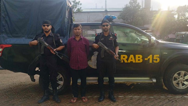 কক্সবাজারে মাদক চোরাচালানের অন্যতম ‘গডফাদার’ বাবুল গ্রেপ্তার