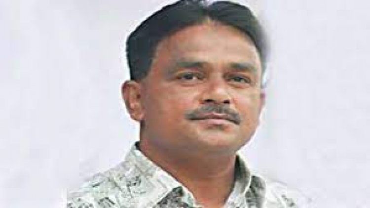 মোয়াজ্জেম হোসেন আলালের বাসায় তল্লাশি চালাচ্ছে পুলিশ