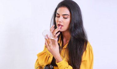 শীতে ঠোঁট ফাটার সমস্যা কীভাবে এড়াবেন?