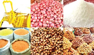 নিত্যপণ্যের উচ্চমূল্যে অসহায় সাধারণ মানুষ