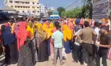 গাজীপুরে শ্রমিকদের বিক্ষোভ, সড়ক অবরোধ