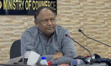 ‘আমার এলাকার মানুষ কষ্টে নেই, নারীরা তিনবার লিপস্টিক লাগাচ্ছে’ - বাণিজ্যমন্ত্রী 
