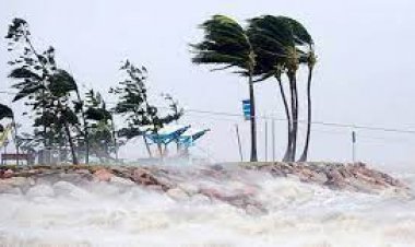 সমুদ্রবন্দরে ৩ নম্বর সংকেত সাগরে গভীর নিম্নচাপ: বিভিন্ন স্থানে বৃষ্টি