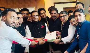 ওবায়দুল কাদেরের পক্ষে মনোনয়নপত্র নিলেন স্থানীয় নেতারা