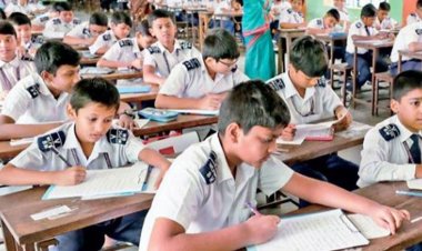 হরতাল-অবরোধেও চলছে পরীক্ষা, উদ্বিগ্ন অভিভাবকরা