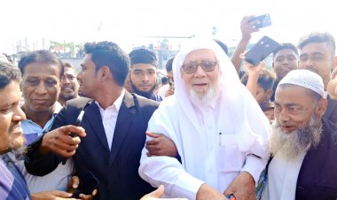 ছেলেকে নিয়ে কিশোরগঞ্জে কর্মচারীর বাড়িতে বেড়াতে এলেন সৌদি নাগরিক