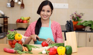 যে ৭ সবজি ও ফল আপনার এখনই প্রয়োজন