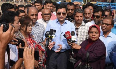 নদীর জায়গায় কোনো কিছুই থাকতে দেব না : মেয়র তাপস