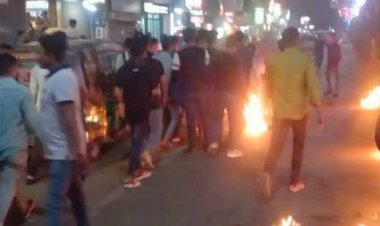 ফেনীতে ছাত্রদলের মশাল মিছিলে যুবলীগের গুলি, ককটেল বিস্ফোরণ, আহত ১০