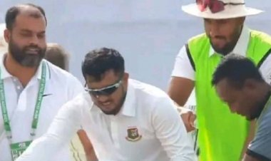 আঘাত পেয়ে মাঠ ছাড়লেন জাকির