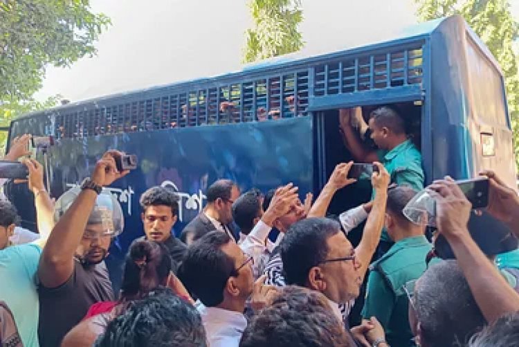 বরিশালে আটক বিএনপির ১৫ নেতা-কর্মীকে কারাগারে প্রেরণ