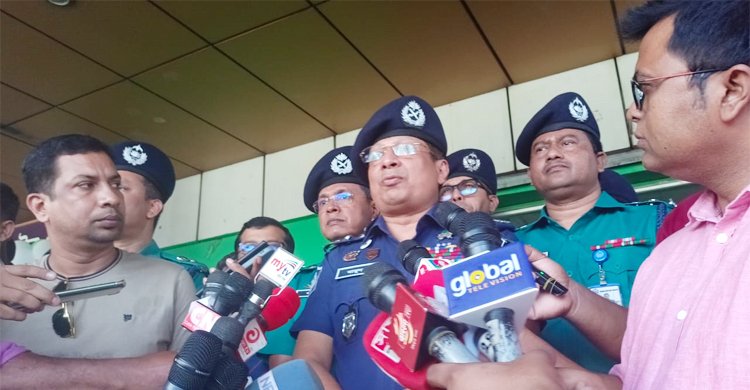  যার বিরুদ্ধে যে তথ্য সে মামলায় গ্রেফতার: আইজিপি