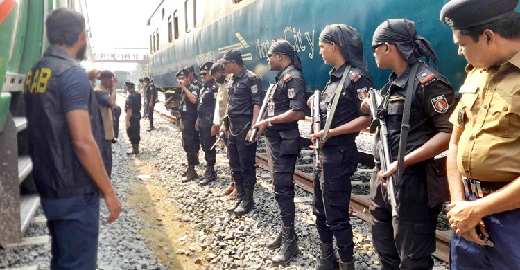 পাবনায় আট মামলায় আসামি ২৪৫, গ্রেফতার ৫৩