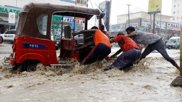 ‘ঐতিহাসিক’ খরার পর ‘শতাব্দির ভয়াবহ’ বন্যা সোমালিয়ায়