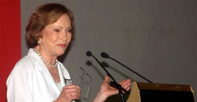 সাবেক মার্কিন প্রেসিডেন্ট জিমি কার্টারের স্ত্রীর মৃত্যু