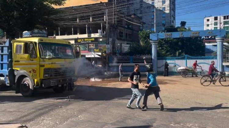 সিলেটে হরতালে গাড়ি ভাঙচুর, ককটেল বিস্ফোরণ