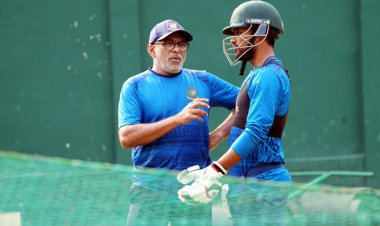 লম্বা সময়ের জন্য শান্তকেই অধিনায়ক দেখছেন কোচ হাথুরু!