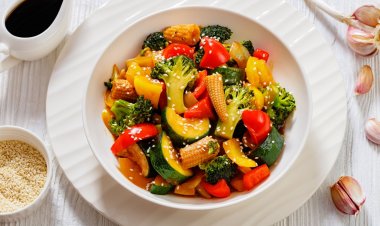 চাইনিজ ফ্রাইড ভেজিটেবল তৈরির রেসিপি