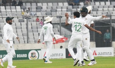৮ রানের লিড নিয়ে থামলো নিউজিল্যান্ড