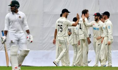 দিনের শুরুতেই ৩ উইকেট হারিয়ে বিপাকে বাংলাদেশ