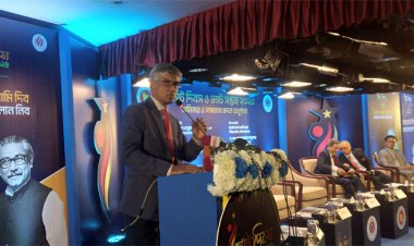 একদিনে পেঁয়াজের দাম ৮০ টাকা বাড়ে কীভাবে, প্রশ্ন বাণিজ্যসচিবের