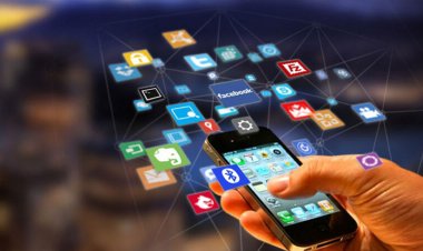 স্মার্টফোনের আয়ু কমিয়ে দিচ্ছে এই ৬ ভুল