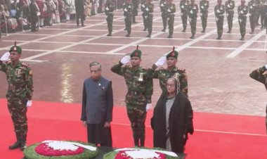 শহীদ বুদ্ধিজীবী স্মৃতিসৌধে রাষ্ট্রপতি ও প্রধানমন্ত্রীর শ্রদ্ধা