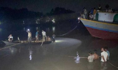 মুন্সীগঞ্জে ট্রলার ডুবে ২ জনের মৃত্যু, নিখোঁজ ১৫