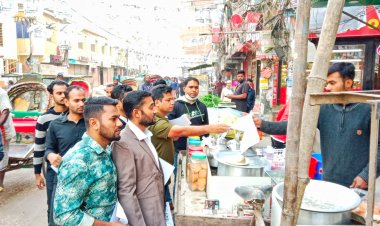 নির্বাচন বন্ধ ও অসহযোগ আন্দোলনের সমার্থনে ছাত্রদলের লিফলেট বিতরণ