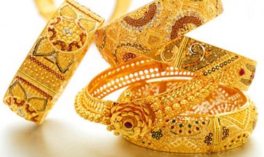 ব্যাগেজ রুলে ধ্বংস হচ্ছে সোনার ব্যবসা