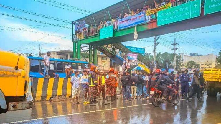 দুই বাসের প্রতিযোগিতায় প্রাণ গেল পথচারীর, নিহত ৩