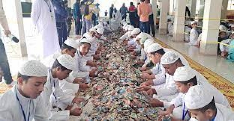 পাগলা মসজিদের ৯ দানবাক্সে মিললো ২৩ বস্তা টাকা, চলছে গণনা