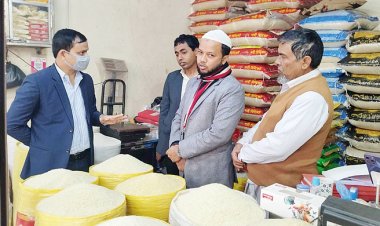 অস্থির চালের বাজার বিপাকে নিম্ন আয়ের মানুষ