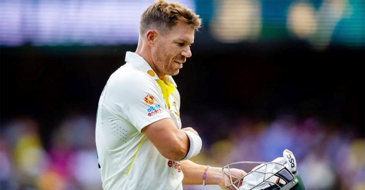 ২ হাজার পৃষ্ঠার আত্মজীবনীতে অনেক রহস্য ফাঁস করবেন ওয়ার্নার!